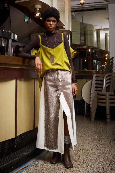 Look 13